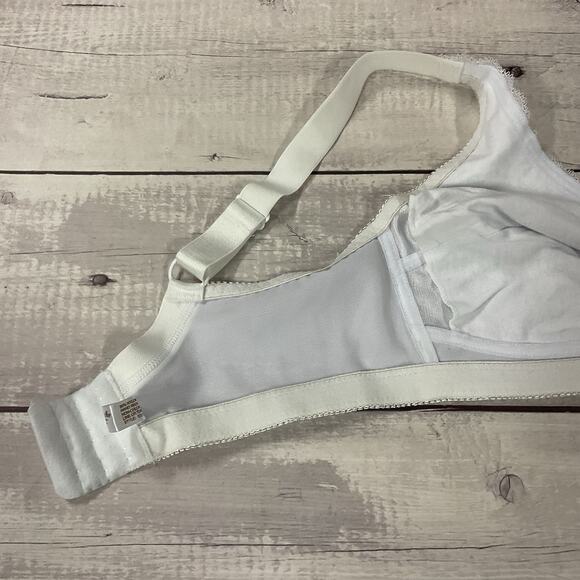 Nearly Me Mastectomy Bra Womens 34C White Wireless #6301 - Picture 6 of 8
